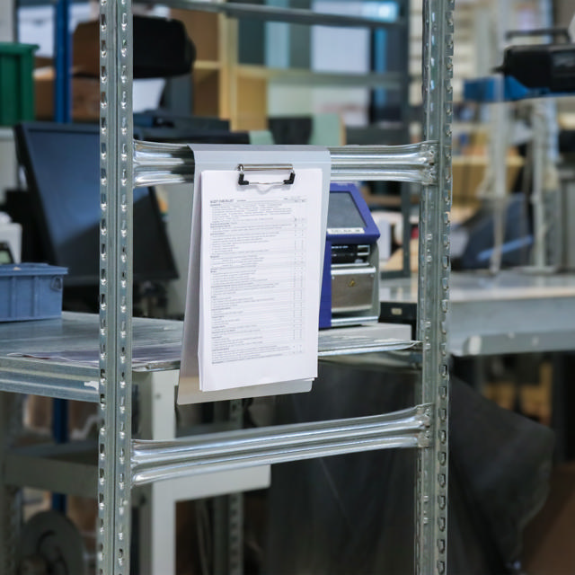 Porte-bloc à suspendre, aluminium, A4, portrait