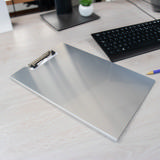 Porte-bloc à rabat, Aluminium, A4, Portrait