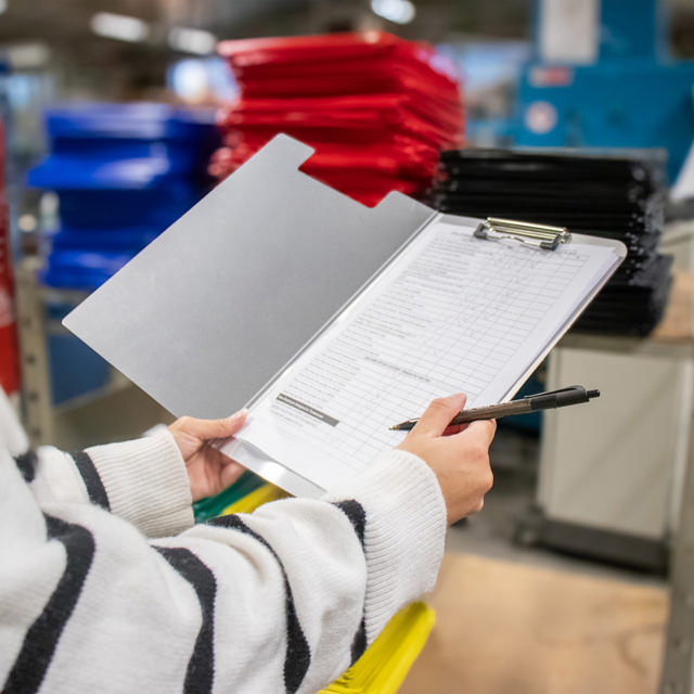 Porte-bloc à rabat, Aluminium, A4, Portrait