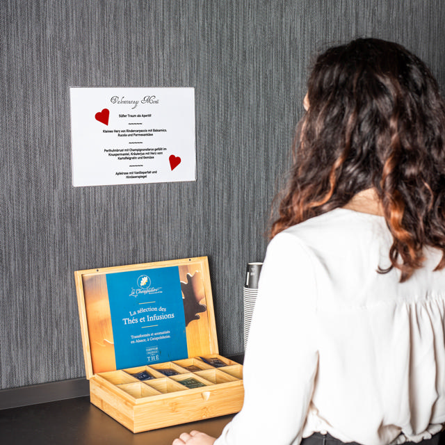 Porte-affiche acrylique adhésif, permanent, A4